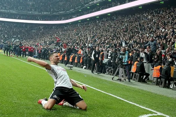 Beşiktaş'tan flaş Tosic ve Demba Ba kararı