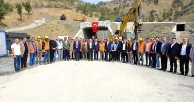 Vali Bilgin, yapımına yeniden başlanan Van yolunda incelemede bulundu #istanbul Vali Bilgin, yapımına yeniden başlanan Van yolunda incelemede bulundu #istanbul
