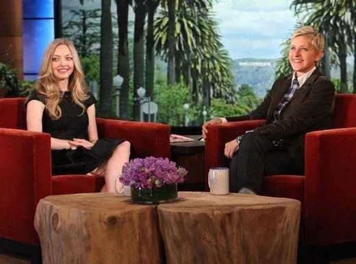 Amanda Seyfried'in şöhreti göğüslerine mal oldu