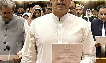 Pakistan’ın yeni Başbakanı yemin etti