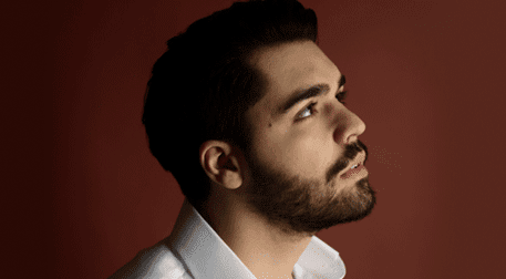 Ünlü şarkıcı Emir Can İğrek kimdir? Çok Güzel Hareketler 2 yılbaşı özel programı konuğu Emir Can İğrek kaç yaşında ve nereli?