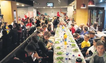 Türkiye yetimlerin yüzünü güldürdü