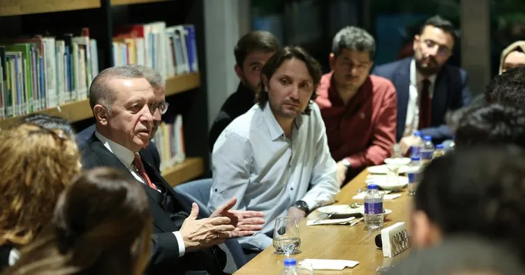 Başkan Erdoğan Üsküdar’da gençlerle sohbet etti