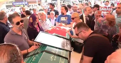 Eşref Kolçak’ın cenaze aracına selfie engeli