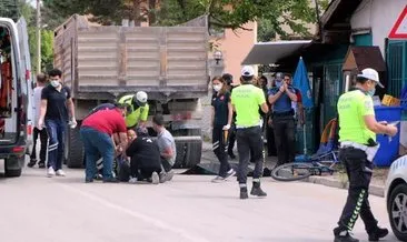 Bisiklet kullanırken kamyonun altında kalan Furkan, öldü