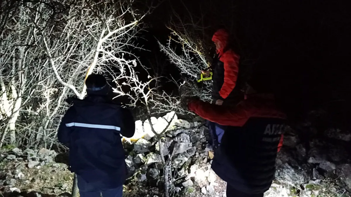 Elazığ’da kayıp Alzheimer hastası için ekipler seferber oldu! Elazığ’da kayıp Alzheimer hastası için ekipler seferber oldu!