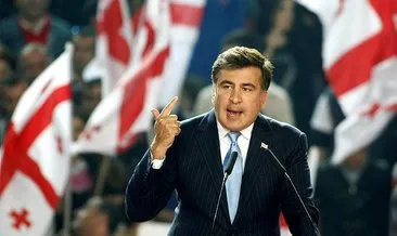 Eski Gürcistan Devlet Başkanı Saakashvili’ye Atina’da yumruklu saldırı