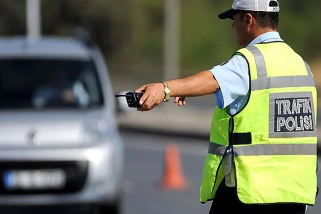 milyonlarca-arac-sahibini-ilgilendiriyor-iste-yeni-trafik-cezalari-1667546994679.jpg
