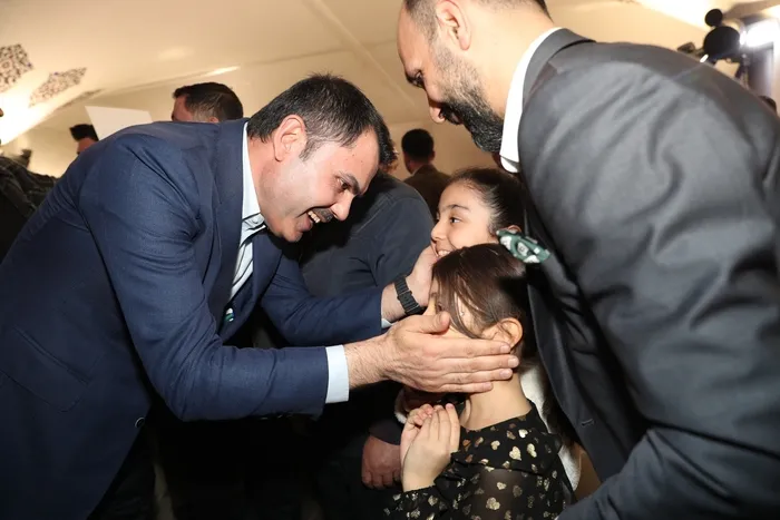 İBB Başkan adayı Kurum: İBB'den haksızca görevden alınan tüm kardeşlerimizi görevlerine geri alacağız