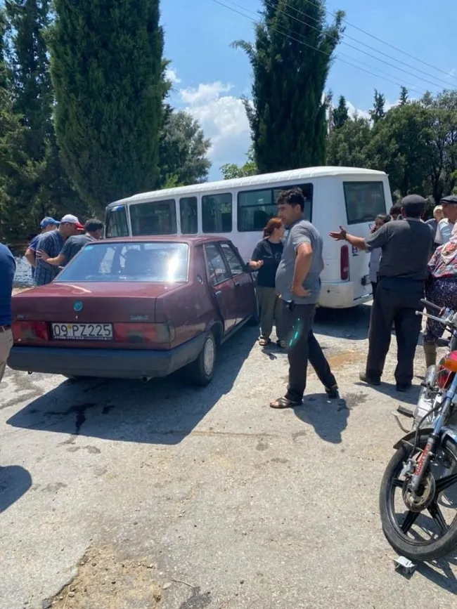 bozdoganda-isci-servisi-otomobille-carpisti-3-yarali-1783012540512.jpg