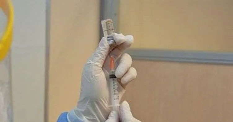 Kovid-19 aşısı yaptıranların sayısı 950 bini geçti