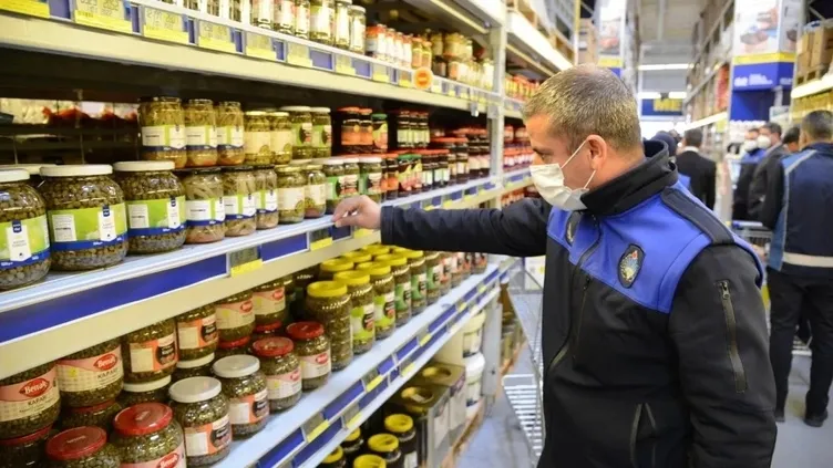 Bakanlık son listeyi paylaştı! Listede yok yok: Sucuk, kaşar peyniri, zeytinyağları...