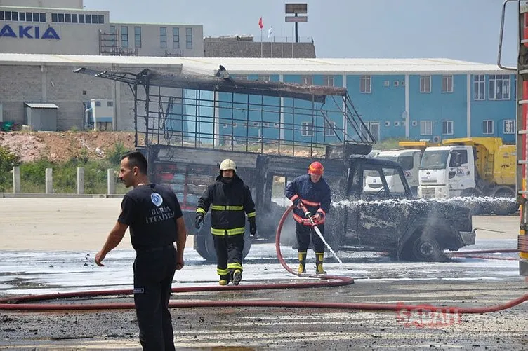 Bursa’da fabrikada patlama...Ortalık savaş alanına döndü!
