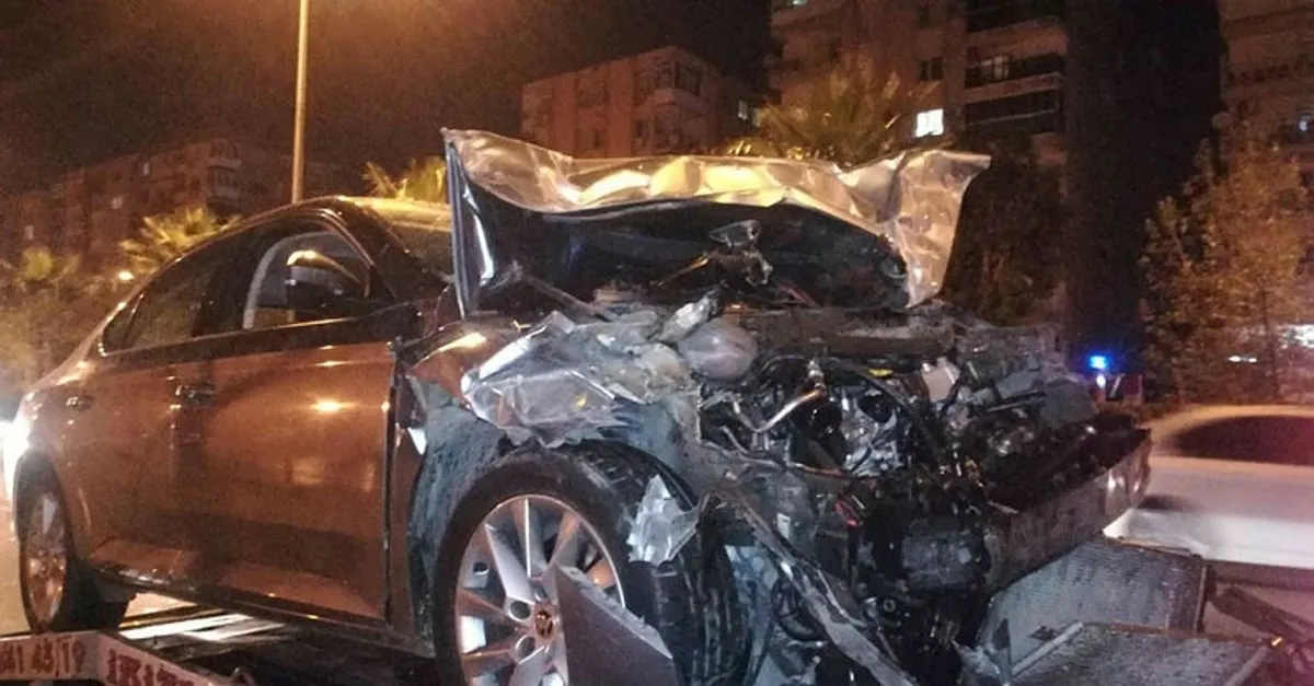 Izmir De Trafik Kazasi 4 Yarali Son Dakika Haberler