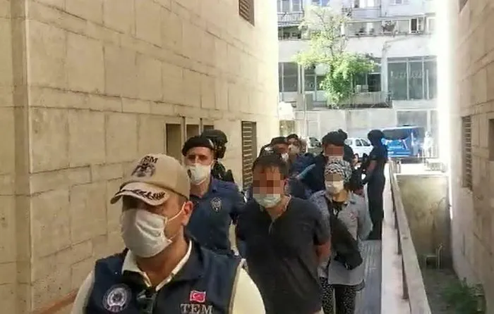 son-dakika-pkkya-3-ilde-buyuk-operasyon-gozaltilar-var-1597401394180.jpg