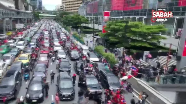 Bangkok’ta yüzlerce araçlık hükümet karşıtı protesto | Video