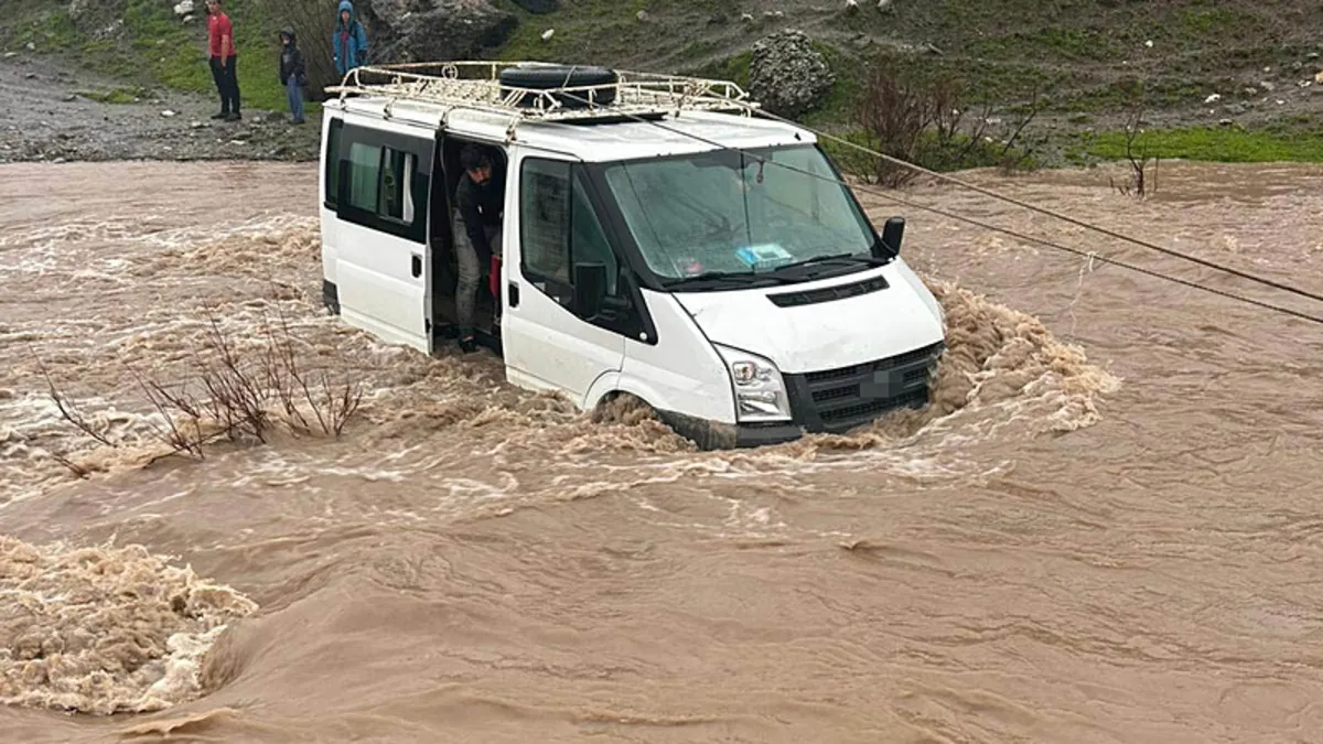 Siirt'te yağmur bir anda kabusa döndü! Debisi yükselen dere hasta kadına mezar oldu…
