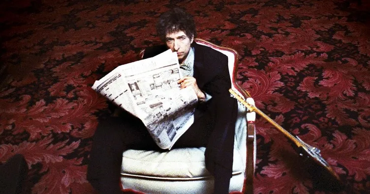 Bob Dylan Nobel ödülünü aldı