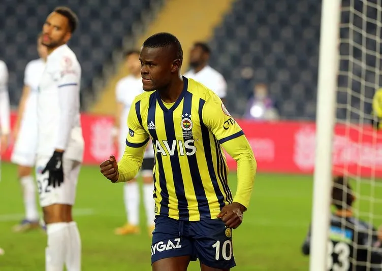 SON DAKİKA: Fenerbahçe’ye Samatta piyangosu! Gelen teklif canlı yayında açıklandı...