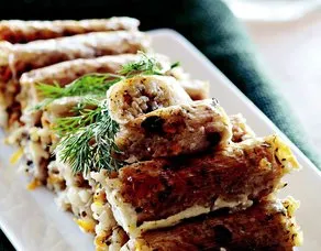 Yoğurt Soslu Zeytinyağlı Pırasa Dolması