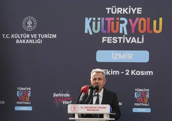 izmir-kultur-yolu-festivali-basladi-1761392529352.jpg
