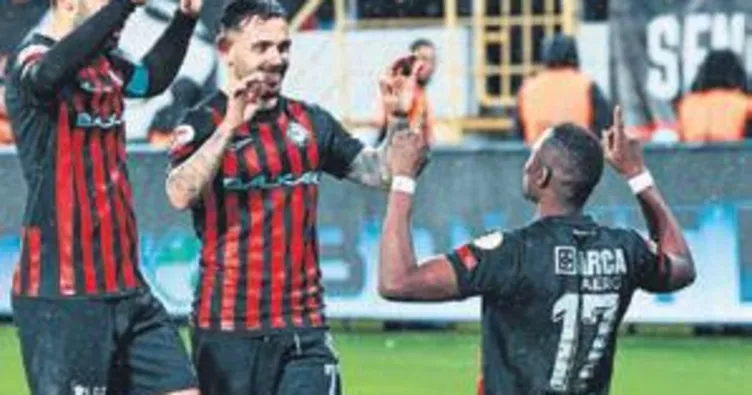 Thiam atıyor Çorum uçuyor