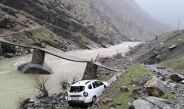 Ölümden kıl payı kurtuluş: Otomobil uçuruma uçtu, 2 yaralı! #sirnak