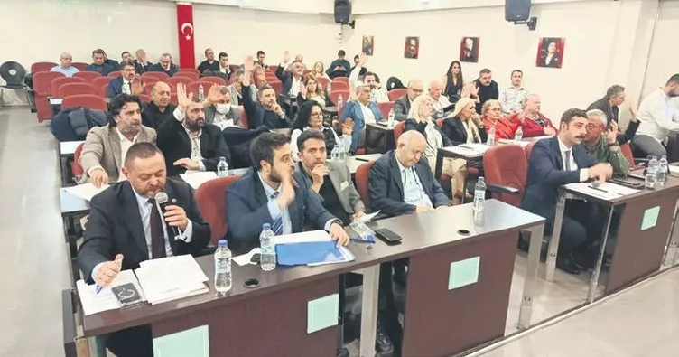 CHP’liler bile CHP’li adaya oy vermedi!