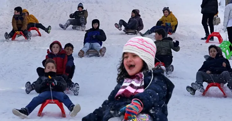 SON DAKİKA! Kar tatili haberleri peş peşe geldi! İstanbul ve Ankara’da okullar tatil mi? İşte kar tatili verilen iller