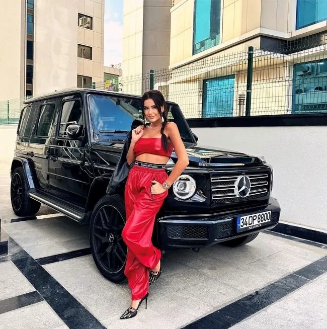 SON DAKİKA… Dilan Polat ile Engin Polat çiftinden dikkat çeken hamle: Ferrari arabalarını istediler!