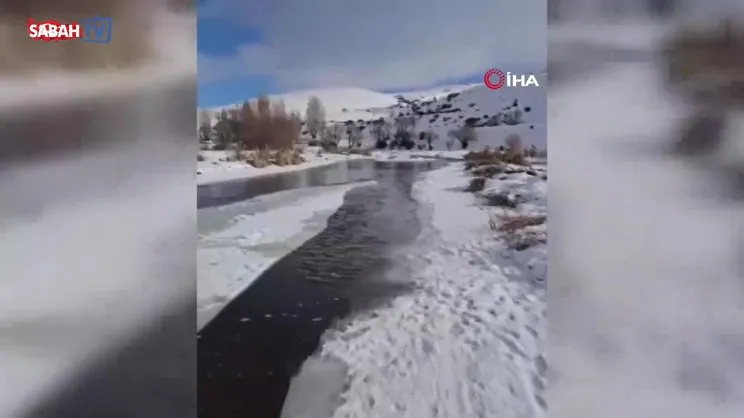 Buz kütlesini sal gibi kullanarak Çoruh Nehri'nde gezintiye çıktı | Video