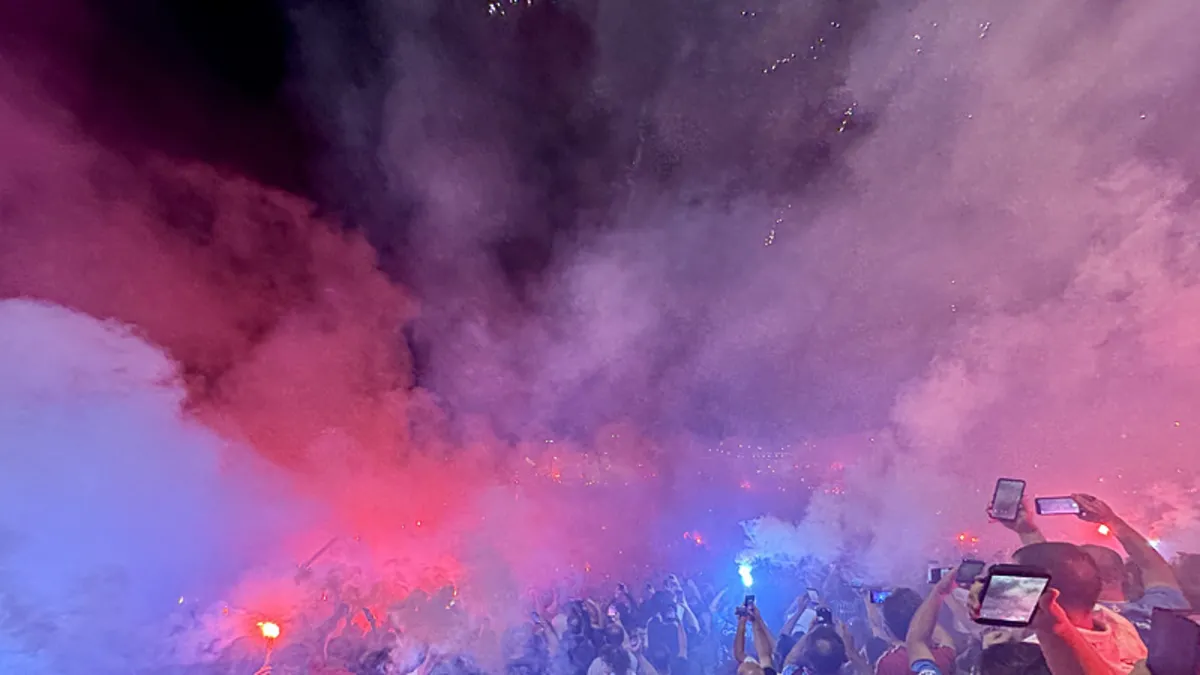 Trabzon’da ‘Bordo-Mavi Fener Alayı’ düzenlendi! Trabzon’da ‘Bordo-Mavi Fener Alayı’ düzenlendi!