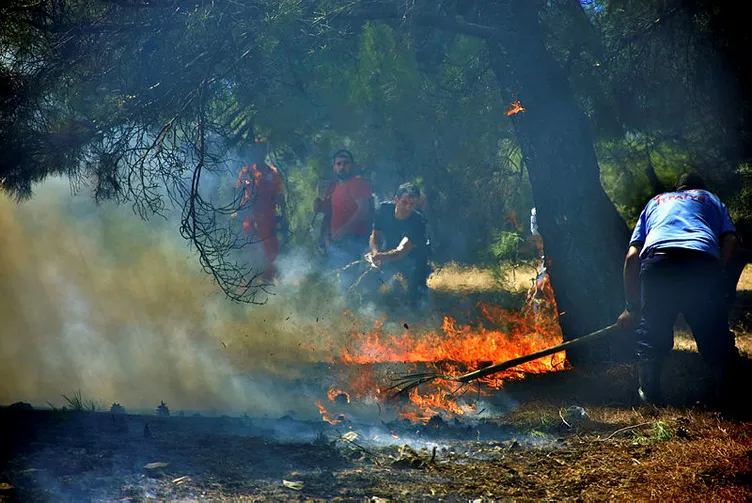 Son dakika: Haberler peş peşe geldi! İstanbul, İzmir, Gaziantep, Aydın ve Balıkesir'de yangın çıktı! Müdahale sürüyor...