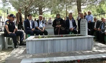 Solingen faciasında ölenler anıldı! Genç ailesinin 5 üyesi mezarı başında anıldı