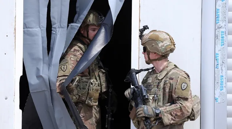 SON DAKİKA| İran ABD askerlerini karada böyle karşılayacak: İki ordu yeni nesil çatışmada karşı karşıya!