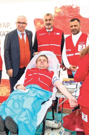 Adana kan bağışında ilk üçte