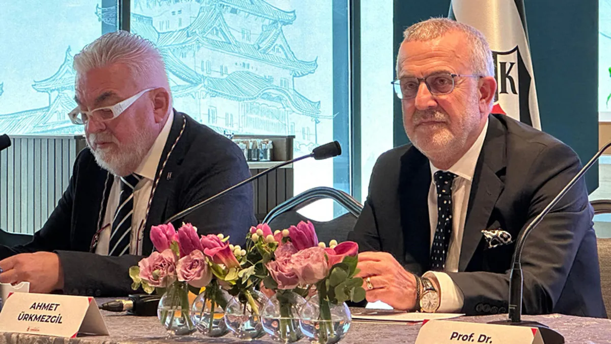 Ahmet Ürkmezgil, Beşiktaş Divan Kurulu Başkanlığı’na adaylığını açıkladı Ahmet Ürkmezgil, Beşiktaş Divan Kurulu Başkanlığı’na adaylığını açıkladı