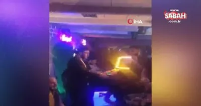 Kısıtlamada otel terasında meşaleli doğum günü partisi kamerada | Video