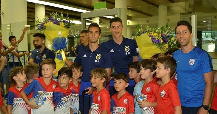 Fenerbahçe kafilesi Bursaya geldi 78