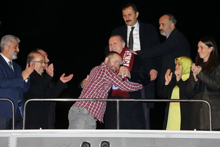 Cumhurbaşkanı Erdoğan Karadeniz’de kendisini karşılayan halka hitap etti