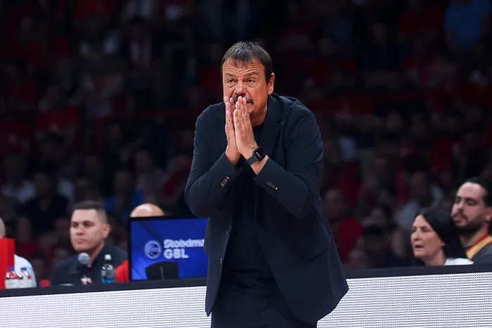 ergin-ataman-cilgina-dondu-yunanistanda-sok-saldiri-1781374861104.jpeg