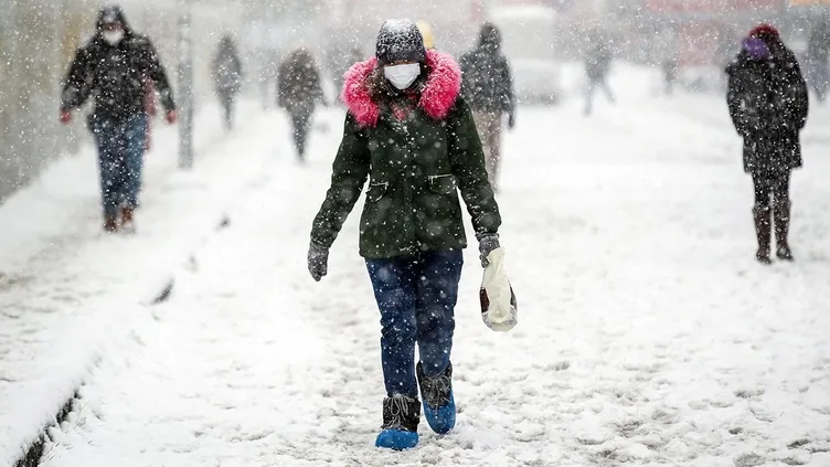 İstanbul için yeni kar alarmı! Kar ve soğuk hava çok kuvvetli geri dönüyor! Ortalık buz tutacak