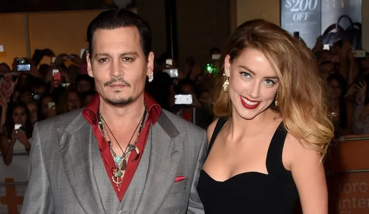 Amber Heard ile Johnny Depp boşanıyor