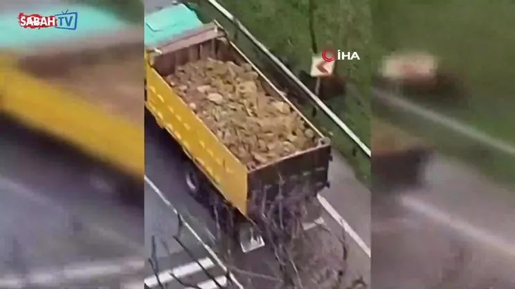 Ataşehir’de kaçak döküm yapan hafriyat kamyonu sürücüsüne 647 bin TL ceza | Video