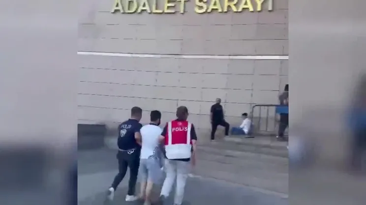 İstanbul'da zehir tacirlerine suçüstü