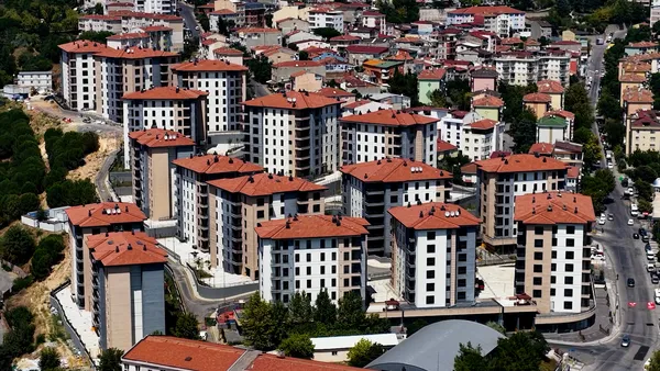 bakan-kurum-duyurdu-maltepede-anahtar-teslimi-basliyor-20-gun-sonra-yeni-evlerine-kavusuyorlar-1793102501499.jpg