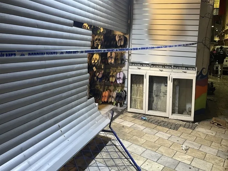 Kardeşine sinirlendi dükkanını yaktı: Yanarak can verdi!