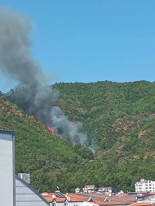 Marmaris’te orman yangını: Ekipler müdahale ediyor