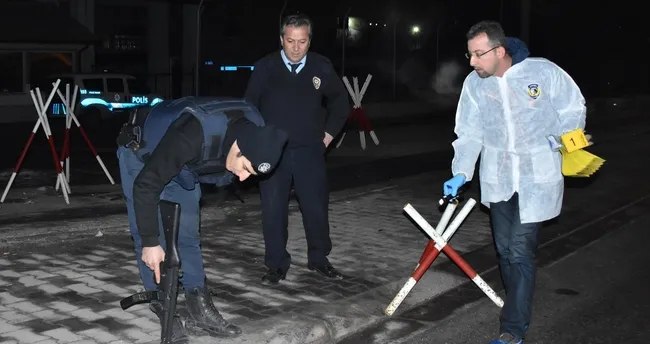 Emniyet binası önünde ateş açıldı