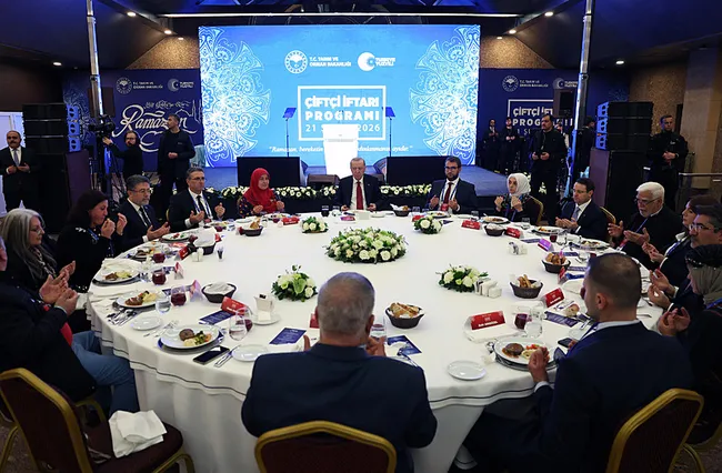 son-dakika-baskan-erdogandan-ciftcilere-mujde-faizsiz-kredi-ve-150-bin-kucukbas-hayvan-projelerini-duyurdu-1771698112300.jpeg SON DAKİKA | Başkan Erdoğan'dan çiftçilere müjde! Faizsiz kredi ve 150 bin küçükbaş hayvan projelerini duyurdu